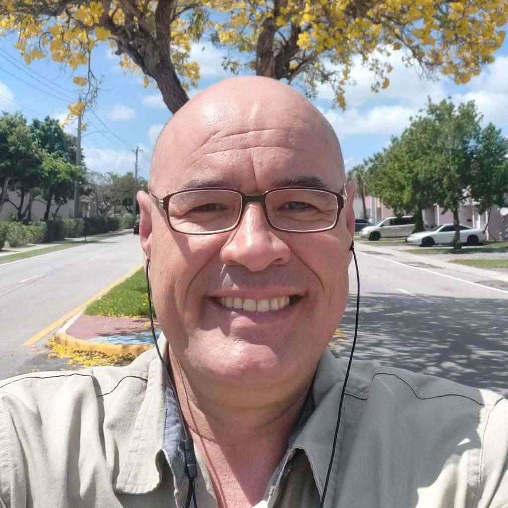 Service Partner (Miguel Becerra)